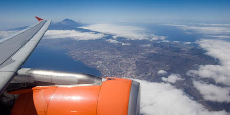 Udsigt fra flyet mod Teide og Anaga halvøen