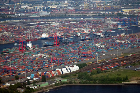 Containerhavn ved Elben